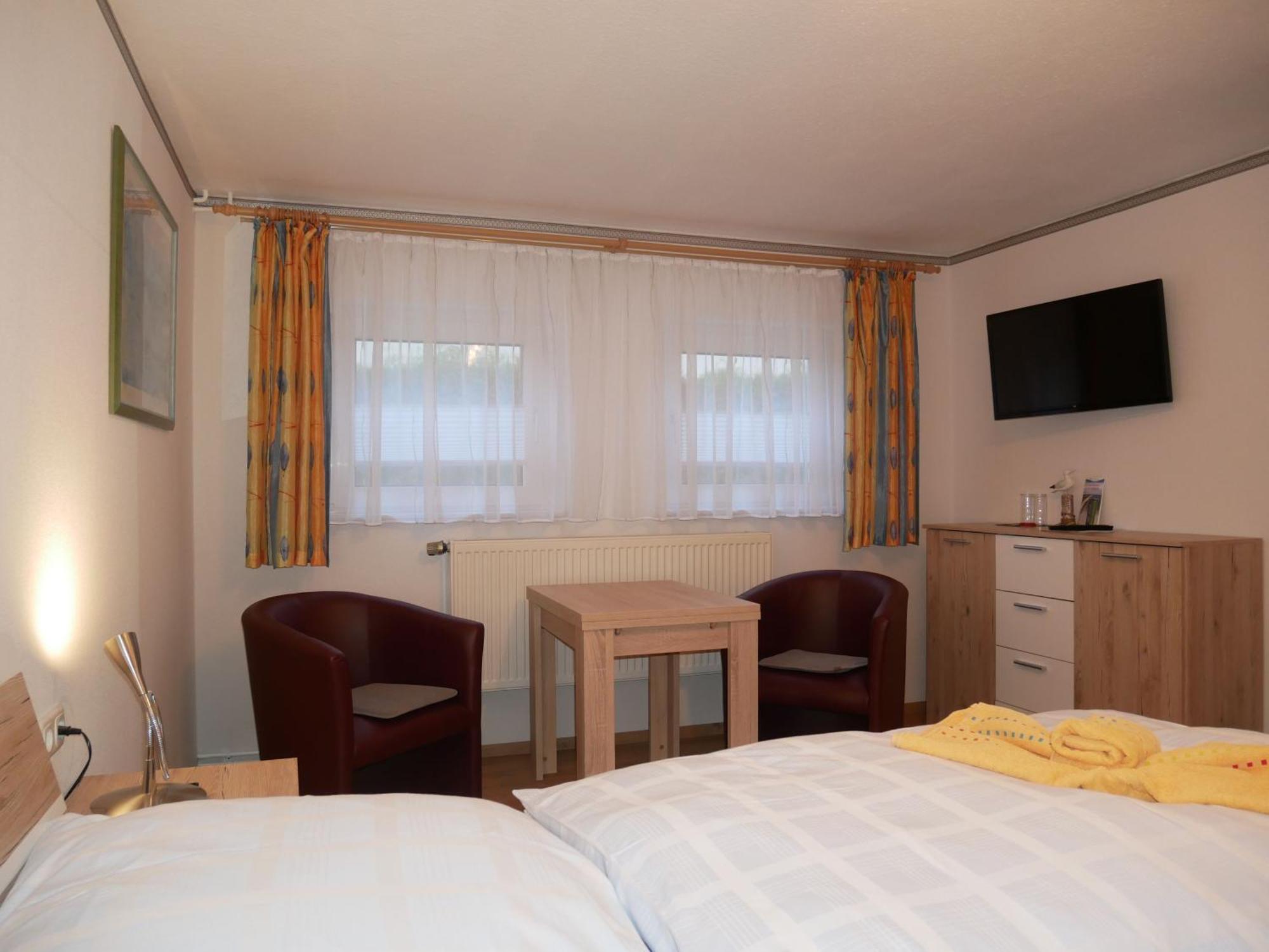 2 Ferienzimmer Inkl Fr & 1 Bungalow, Wlan, Garten, Grill 치노비츠 외부 사진