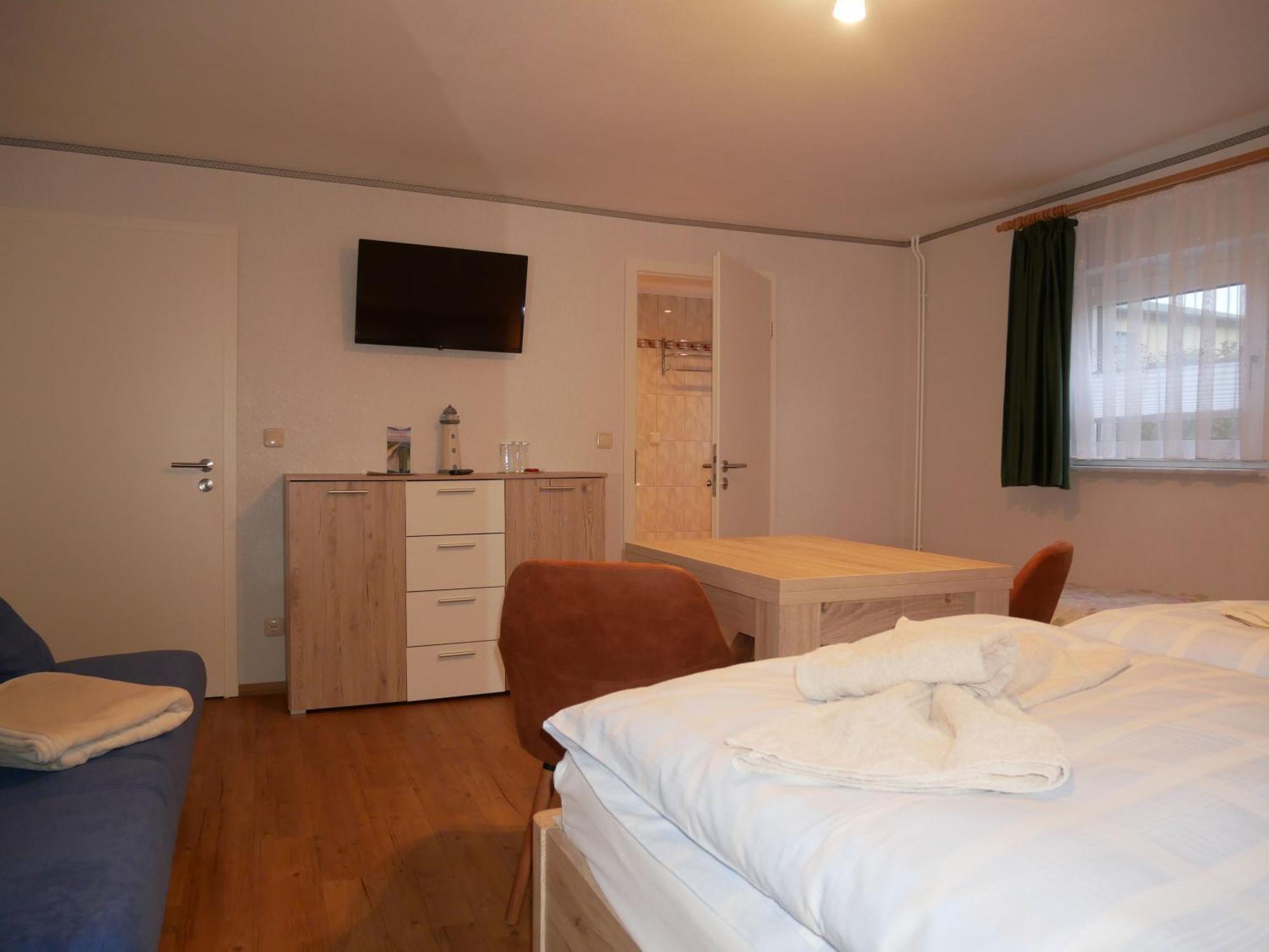 2 Ferienzimmer Inkl Fr & 1 Bungalow, Wlan, Garten, Grill 치노비츠 외부 사진