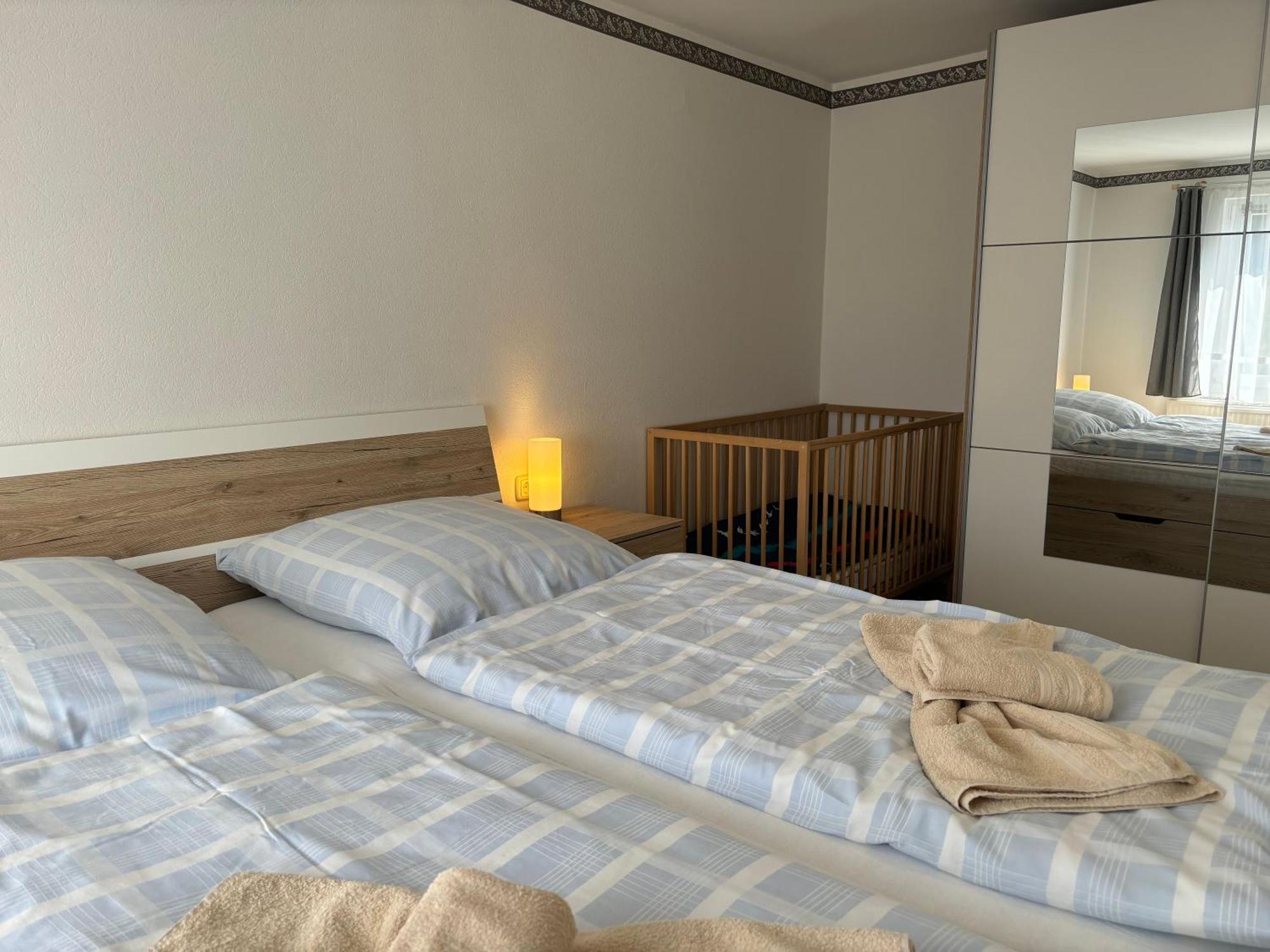 2 Ferienzimmer Inkl Fr & 1 Bungalow, Wlan, Garten, Grill 치노비츠 외부 사진