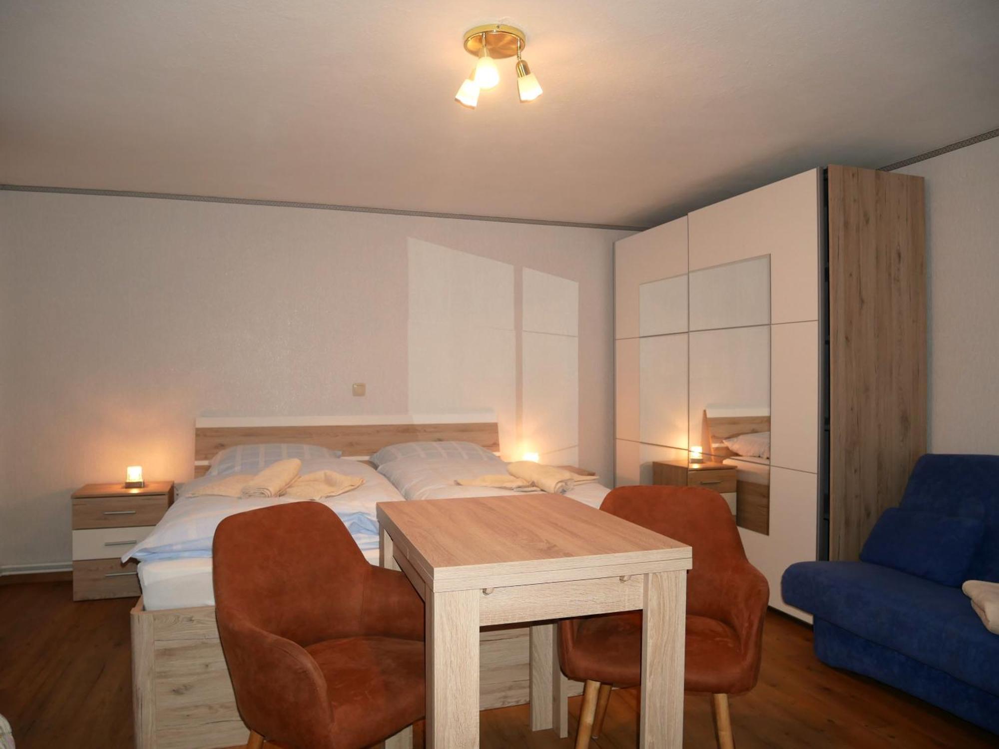 2 Ferienzimmer Inkl Fr & 1 Bungalow, Wlan, Garten, Grill 치노비츠 외부 사진